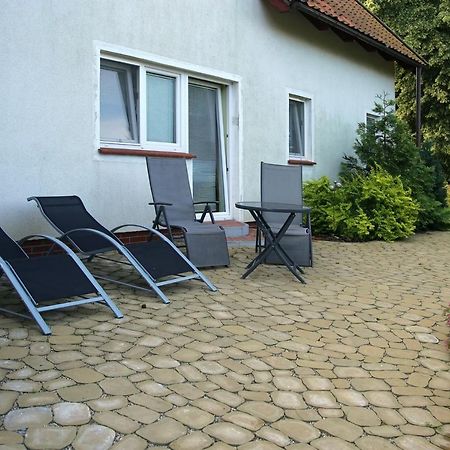 Ranczo Nad Stawem Villa รึน ภายนอก รูปภาพ